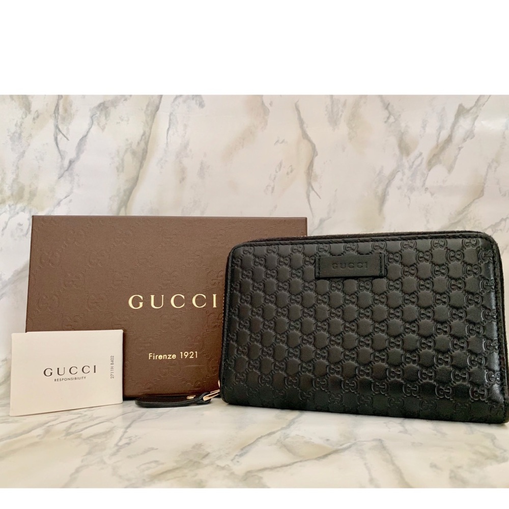 Gucci zip around wallet
